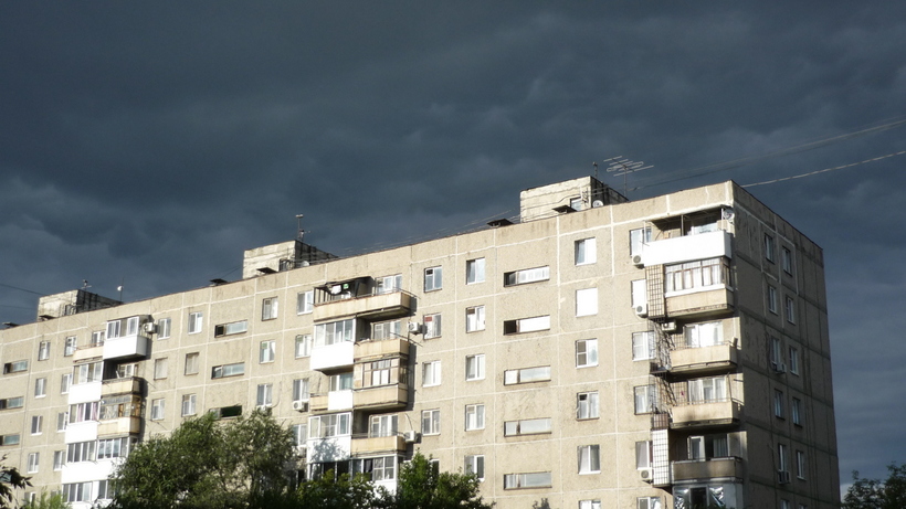 МЧС предупреждает саратовцев о ливнях, грозах и тумане