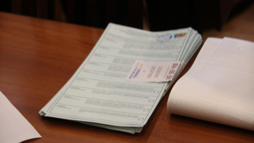 Нарушения на выборах. Члены саратовской УИК №6 подали от своего имени 27 заявок на голосование вне участка 