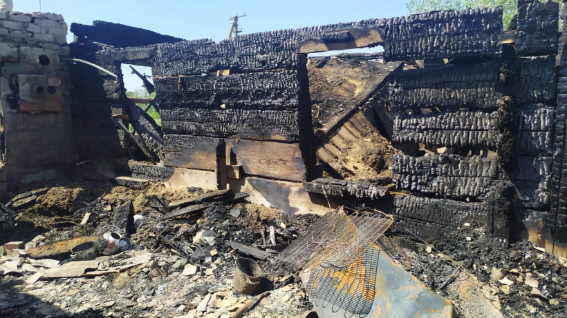 Под Ивантеевкой пожилая сельчанка получила ожоги при ночном пожаре
