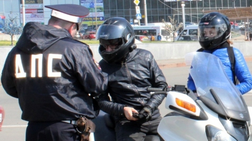 В Саратове инспекторы два дня будут ловить мотоциклистов-нарушителей