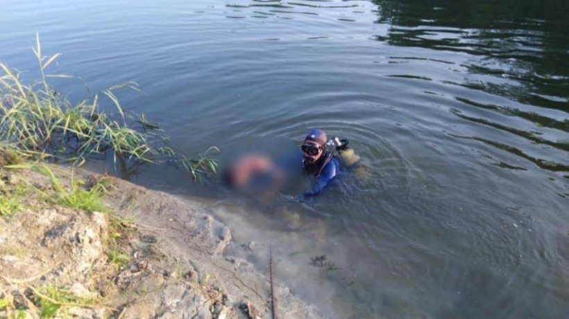 Спасатели достали из реки в Турках труп неизвестного мужчины