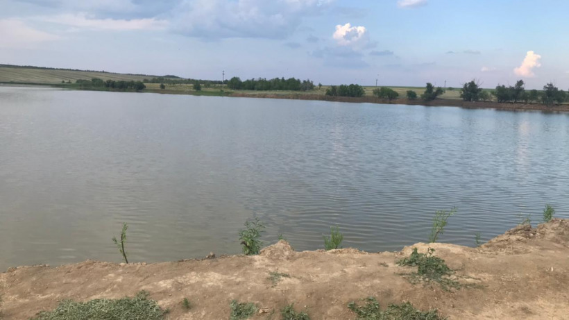 Под Перелюбом нашли тело сельчанина, утонувшего три дня назад