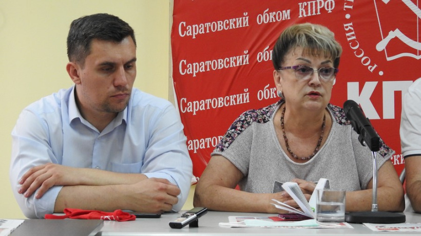 Депутаты Бондаренко и Алимова заявили, что не вакцинировались от коронавируса и не будут