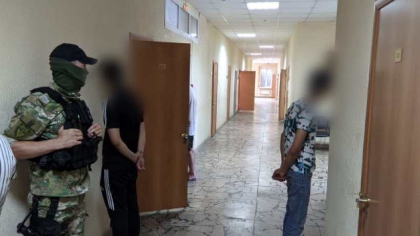 В центре Саратова силовики провели спецоперацию по освобождению заложника