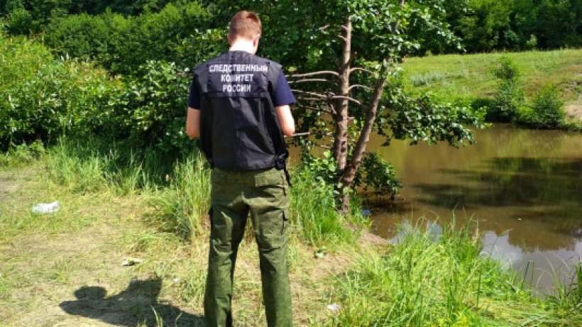 Из пруда в Базарном Карабулаке спасатели достали тело пропавшего накануне мужчины