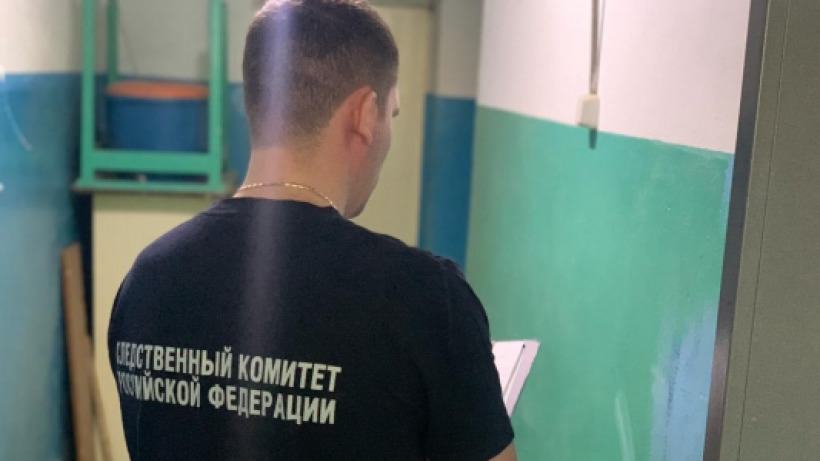 В Саратове труп мужчины неделю пролежал в квартире