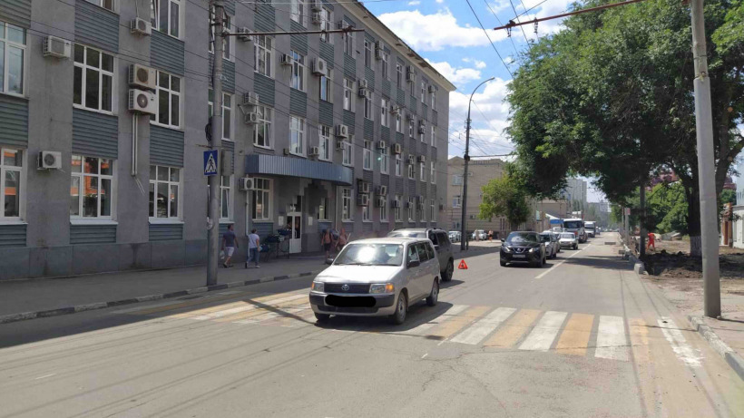 «Тойота» сбила молодую саратовчанку после удара другого автомобиля