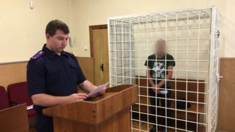 Под Марксом приятель пытался изнасиловать сельчанку, угрожая ножом и газовой горелкой