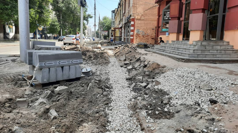 Мэр пообещал восстановить все тротуары Саратова в 2022 году