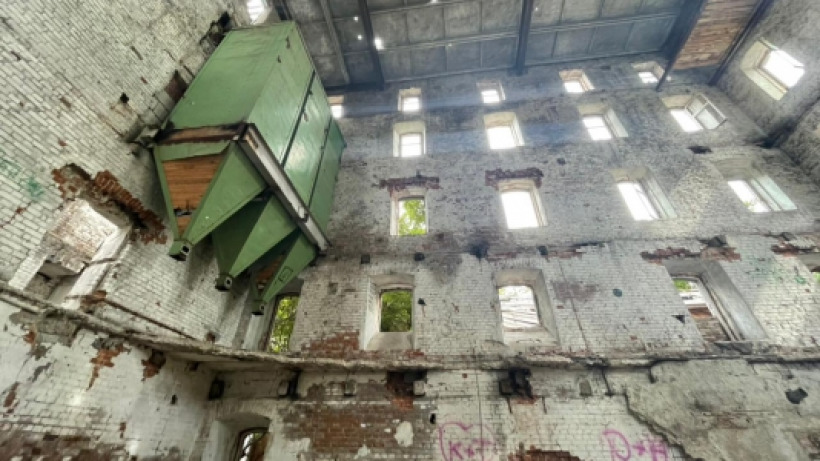 Энгельсский подросток упал с заброшенной мельницы и отделался переломом ноги