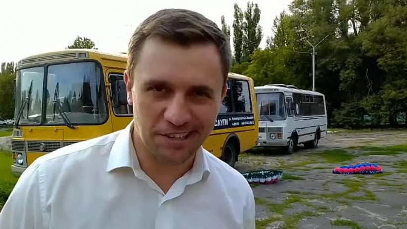 В Балашове на место встречи Николая Бондаренко с избирателями подогнали катафалки 