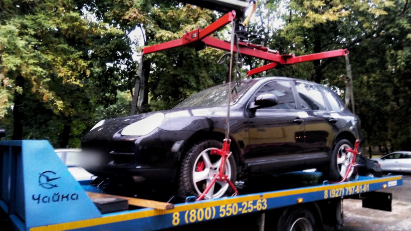 Porsche Cayenne саратовчанки арестовали из-за 240 неоплаченных штрафов ГИБДД