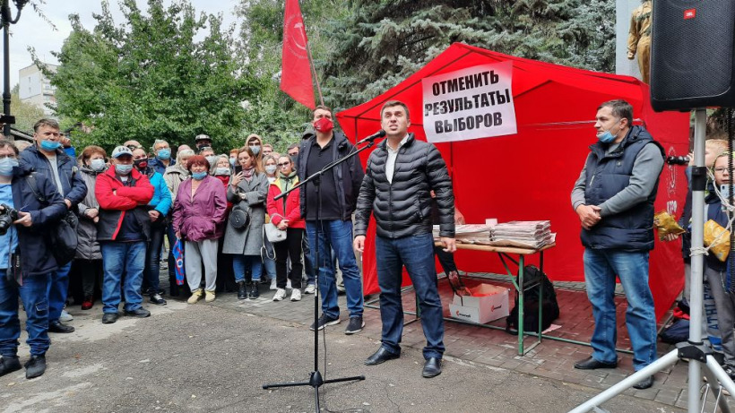 Депутат Бондаренко заявил о задержаниях перед народным сходом в Саратове