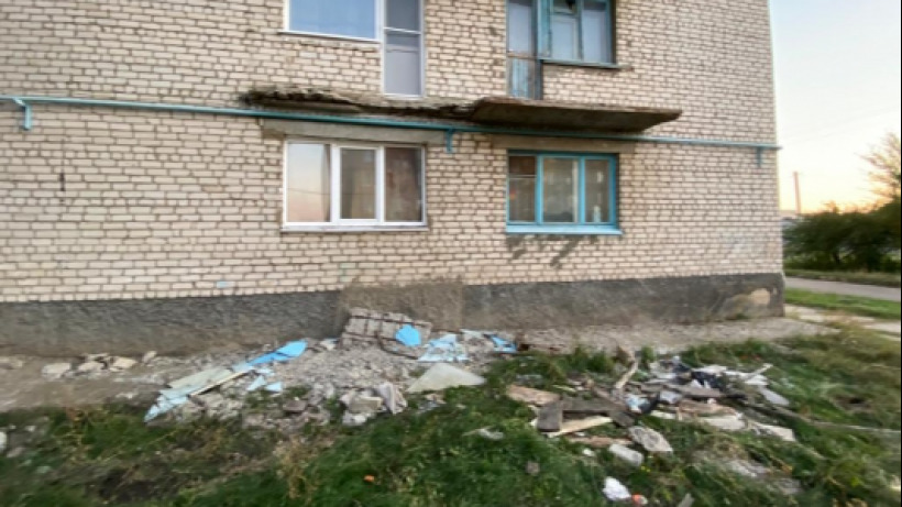 После падения балкона с двумя вольчанками возбуждено уголовное дело