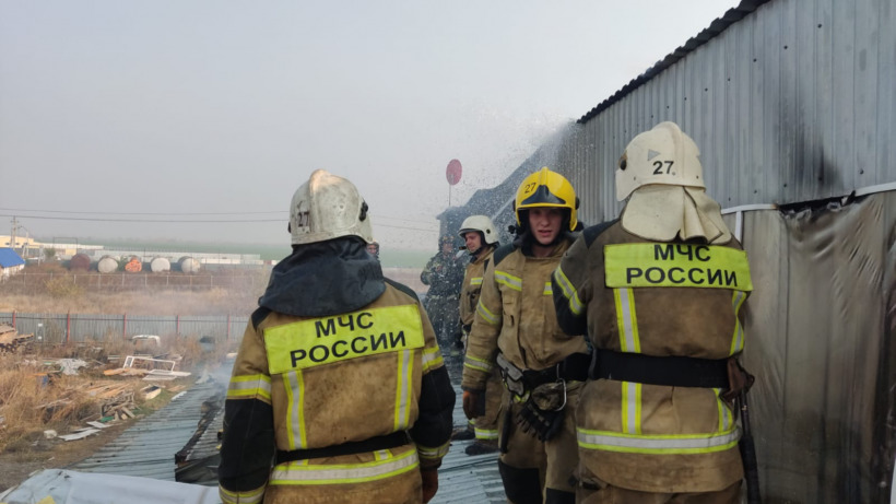 ЧП под Энгельсом. Рабочие успели покинуть горящий цех