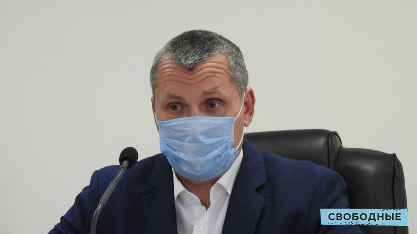 Саратовский чиновник: «Транспорт не должен трогаться, пока все не наденут маски»