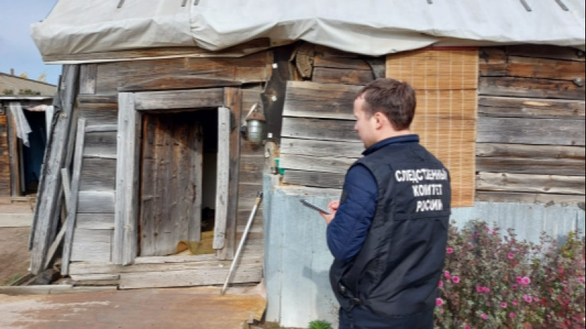 В селе под Балаковом нашли тело пенсионерки с ссадинами на лице и руке