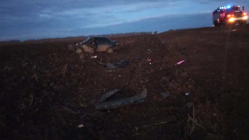 Под Ершовом водитель «десятки» съехал в кювет и скончался в больнице