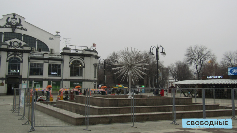 В Саратове смонтировали фонтан «Одуванчик»
