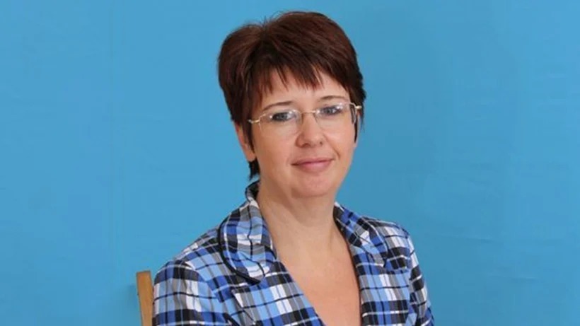 Скандальная хвалынская чиновница Шараевская покинула «Единую Россию»