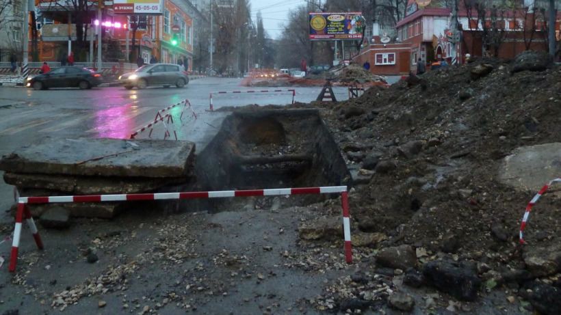 Три дома в центре Саратова останутся без тепла и горячей воды до вечера