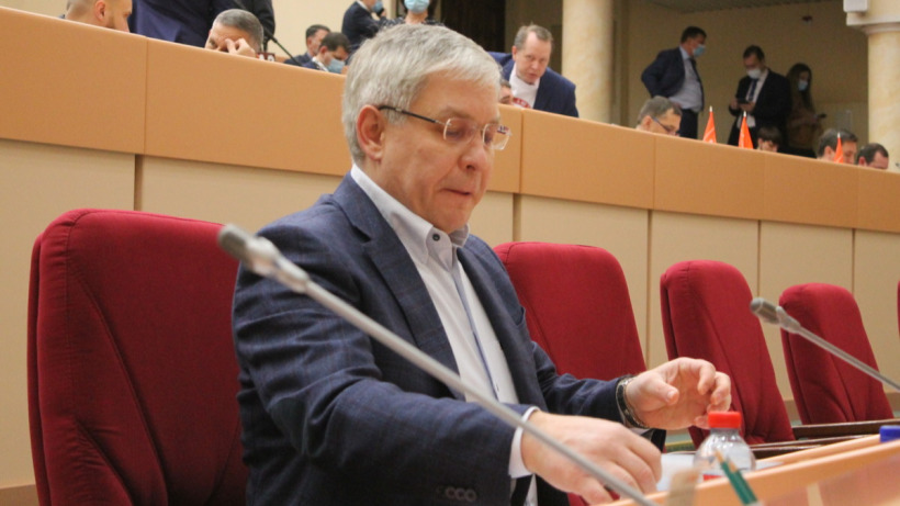 Курихин попытался перенести рассмотрение вопроса о прекращении своих депутатских полномочий