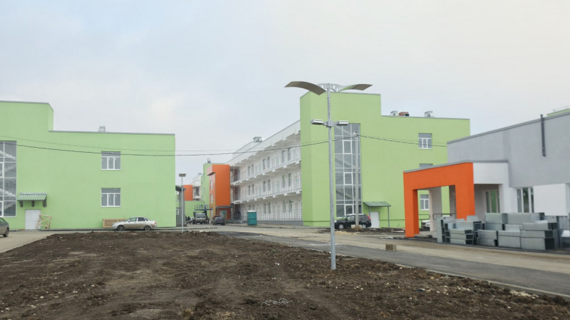 Саратовский инфекционный центр еще не подключен к постоянному электроснабжению