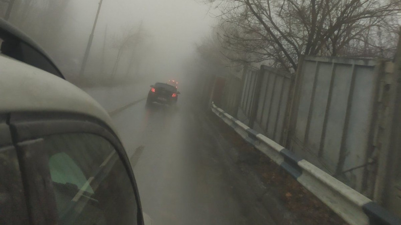 Сильный туман. ГИБДД просит саратовцев быть осторожными на дорогах