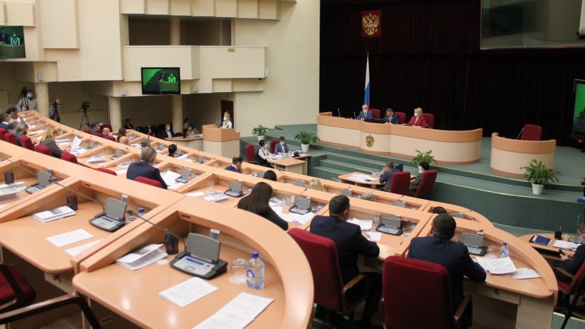 В Саратовской областной думе назначили дату рассмотрения законопроекта о QR-кодах