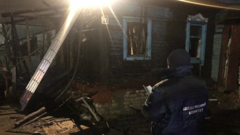 В Саратове на ночном пожаре погибла 83-летняя женщина