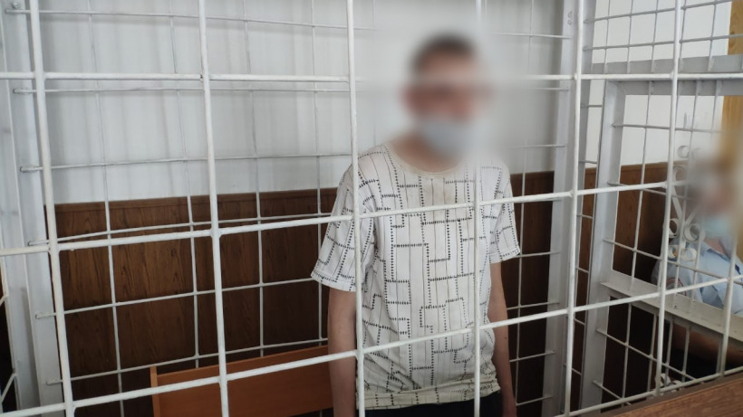 Житель Петровска забил насмерть экс-сожителя матери за бесконтрольное справление нужды