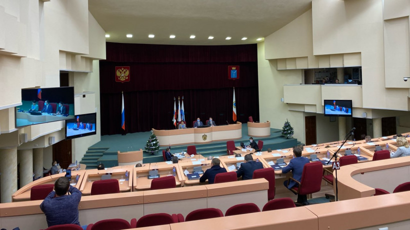 Саратовские депутаты приняли городской бюджет на 2022 год с полумиллиардным дефицитом