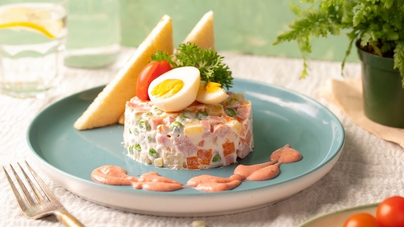 Оливье с насекомыми. В России ими предложили заменить мясо