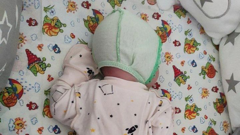 Саратовский губернатор рассказал о девочке, родившейся в первую минуту 2022 года