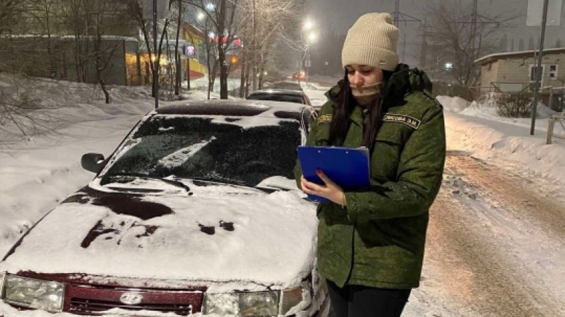 В припаркованной на Перспективной машине нашли труп