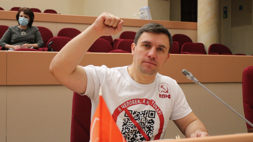 Депутата Бондаренко оштрафовали за безразличие к людям на избирательном участке