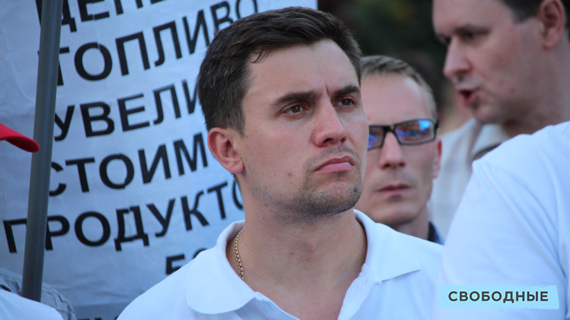 В Саратове вновь судят депутата Николая Бондаренко. Его могут арестовать на 30 суток