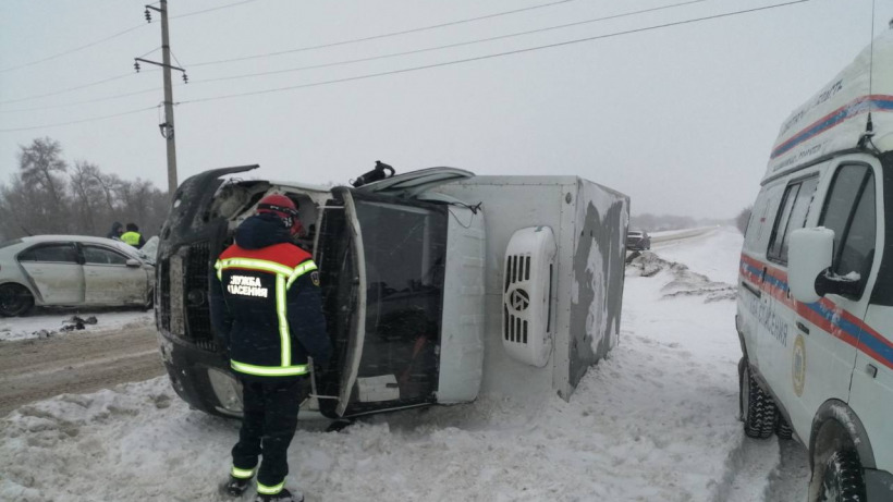 В аварии под Энгельсом с  пассажирской и грузовой «ГАЗелью» погибли три человека