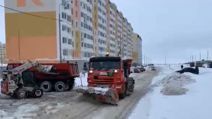 Чиновники не раскрыли сроки ликвидации снежных завалов в Солнечном-2