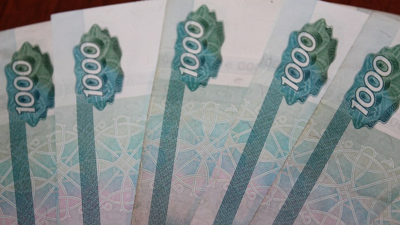 Балаковец ради выезда за границу оплатил 800 тысяч рублей алиментов