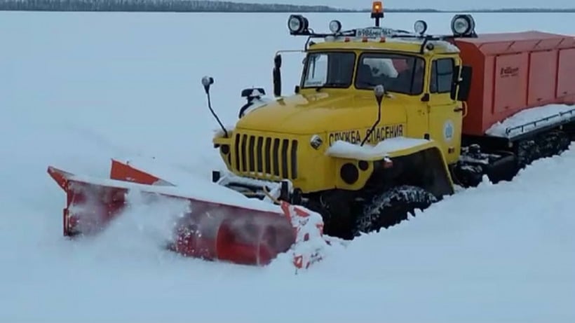 Село под Саратовом оказалось оторванным от цивилизации из-за заснеженной дороги 