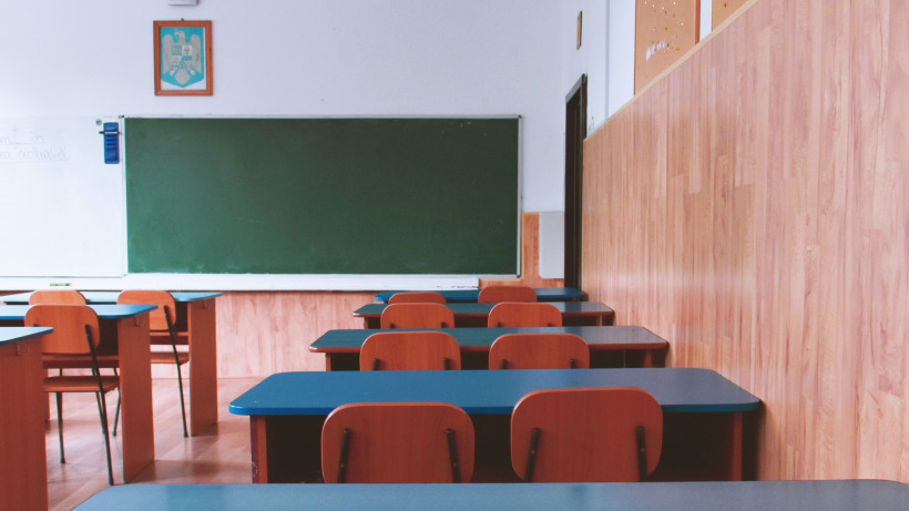 Мэрия: В саратовских школах отменили занятия из-за мероприятий экстренных служб