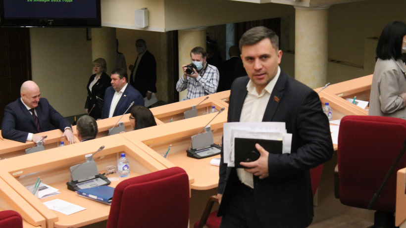 Бондаренко - единороссу: «Не надо представлять меня голым!»