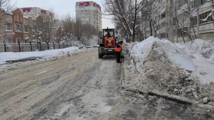 На ночь в Саратове для уборки снега перекроют семь улиц