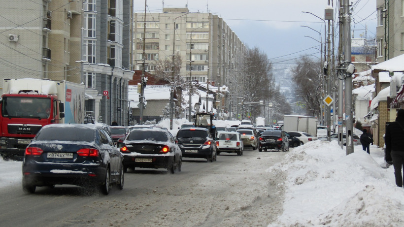Желтый уровень опасности. В Саратовской области сохранится гололедица