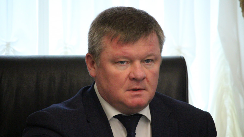 Мэр Саратова поручил до середины весны провести ямочный ремонт дорог