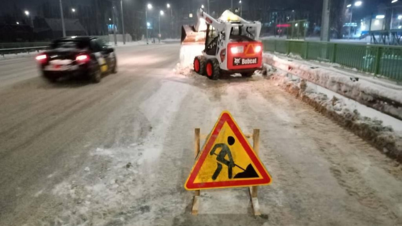 На ночь в Саратове перекроют улицу для уборки снега