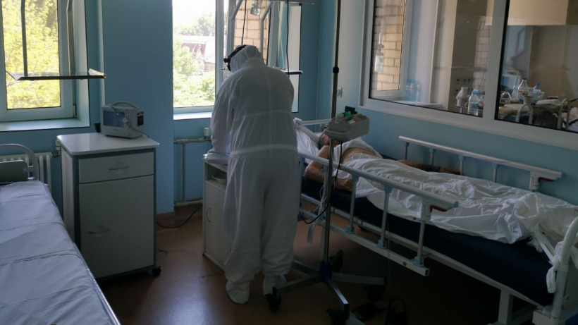 За сутки в России выявили почти 123 тысячи случаев заражения коронавирусом