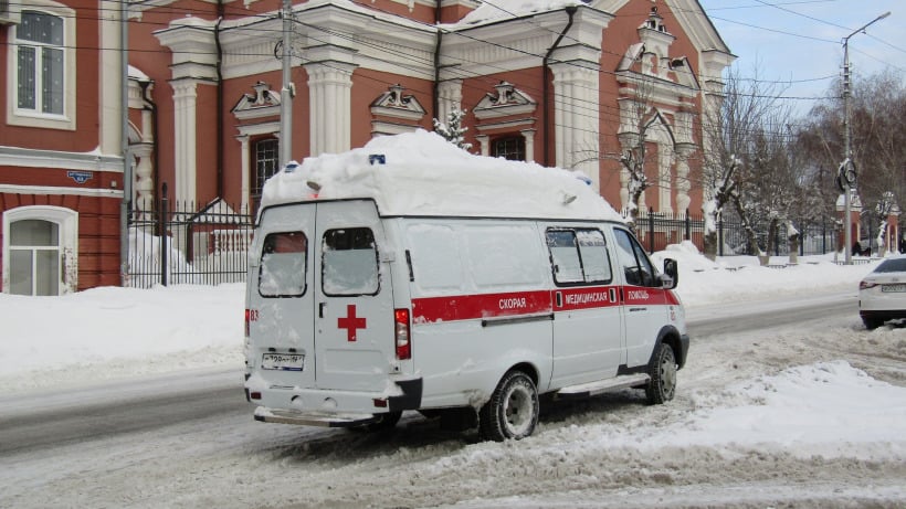 В Саратове из-за падения на улицах пострадали пять человек