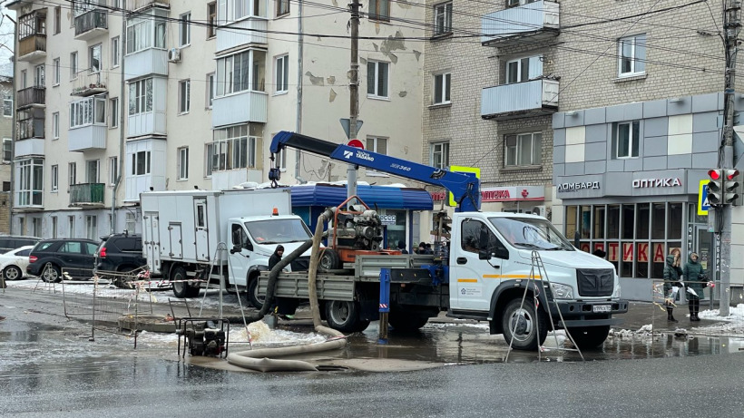 В центре Саратова отключили воду еще в нескольких домах